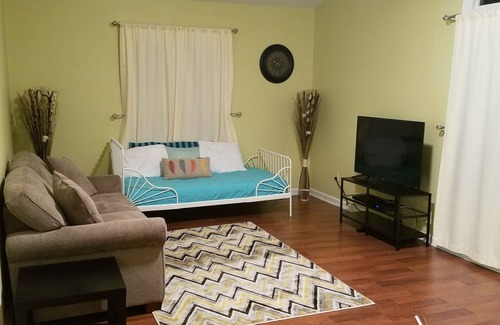 Sardis Forest House | Nice 1 bedroom 1 1/2 bath guest-house /apartment for your enjoyment!