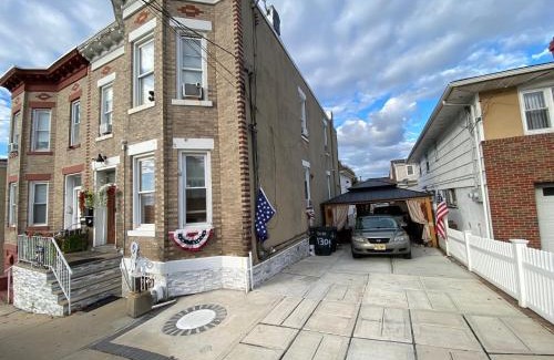 North Bergen Apartment | Nice 2 bedrooms, Massage Seat, close to New York, THE BEST CHOICE!
