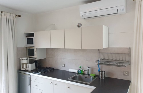 Saint-Cyr-sur-Mer Apartment | Nice 2 rooms 45 m2 on one level, St Cyr/mer, quiet, in house, independant