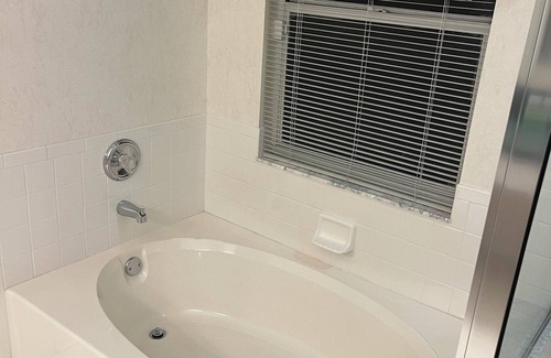 Sterling Ranch House | Nice 4-bedroom house with AC in charming Brandon/Tampa area