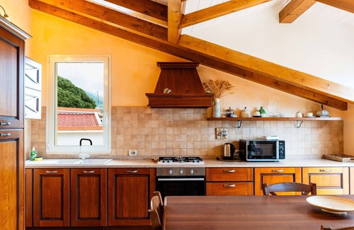 Borghetto Santo Spirito Villa | Nice apartment in villa for 5 people with pool, WIFI, A/C, balcony and pets allowed