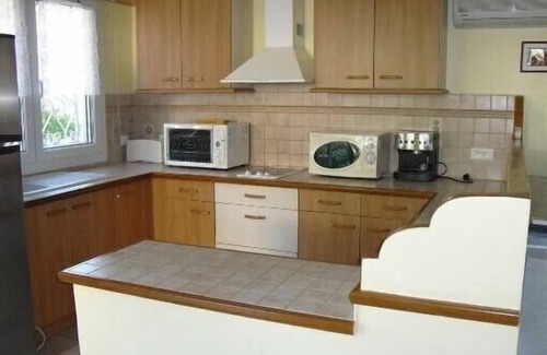 Arles Apartment | Nice and bright 75m² apartment with garden fenced