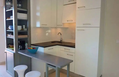 Saint-Tropez Apartment | Nice and cosy apartment center ST TROPEZ, view of the gulf swimming pool parking