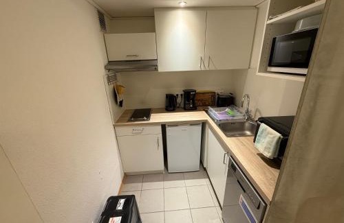 Weststadt Apartment | Nice and cosy studio apartment in a central location