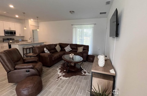 Poinciana House | Nice and quiet location, a refuge from the hustle. Brand New house with 3 spacio