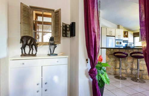 Oropesa del Mar Villa | Nice apartment in villa for 4 guests with pool, A/C, WIFI, TV and terrace