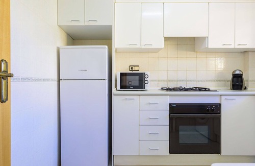 Oropesa del Mar Apartment | Nice apartment for 4 guests with pool, A/C, WIFI, TV, terrace and pets allowed