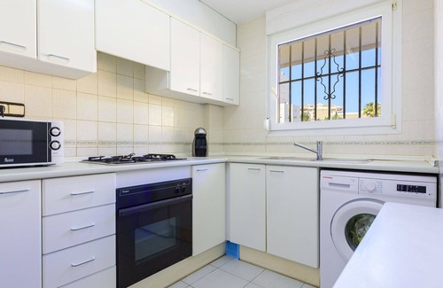 Oropesa del Mar Apartment | Nice apartment for 4 guests with pool, A/C, WIFI, TV, terrace and pets allowed