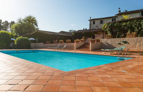 Poggiarello House | Nice apartment in villa for 2 guests with pool, WIFI, TV and patio