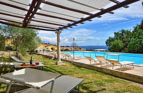 Monteverdi Marittimo Apartment | Nice apartment for 6 people with pool