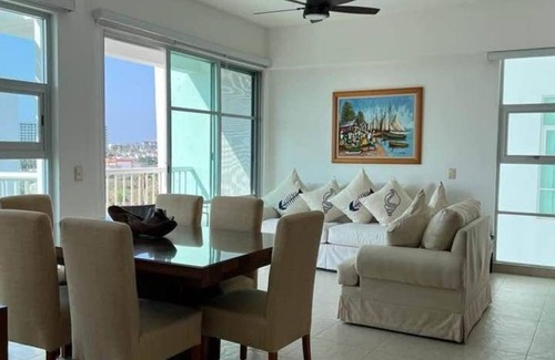 Playa Diamante Apartment | Nice apartment in Mayan Lakes!
