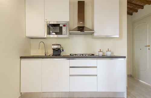Pieve a Nievole Apartment | Nice apartment for 2 people with A/C, pool, WIFI, hot tub, TV, patio and pets allowed