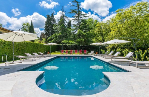 Torsoli Villa | Nice apartment in villa for 20 people with WIFI, private pool, TV, terrace, pets allowed and par.