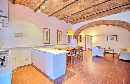 San Casciano in Val di Pesa Apartment | Nice apartment with WIFI, pool, A/C, TV, pets allowed and parking, close to Greve In Chianti