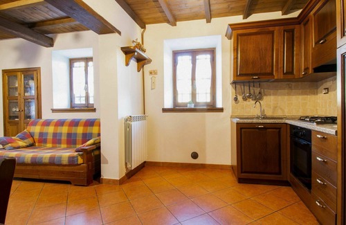 Fabbriche di Vallico Villa | Nice apartment in villa for 12 people with private pool, WIFI, TV, patio, pets allowed and parking