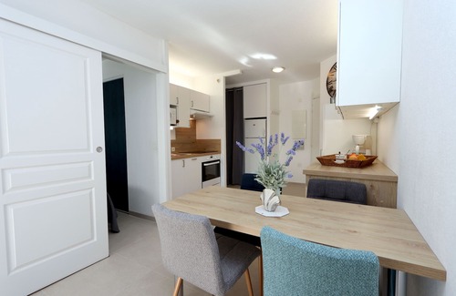 Saint-Raphael Apartment | Nice apartment 3 * by the sea, air conditioning, Wifi, swimming pool, parking