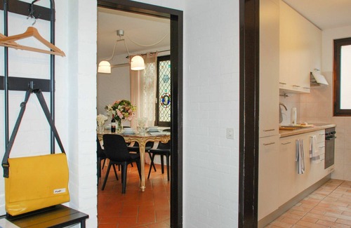 Brusino Arsizio Apartment | Nice apartment for 4 people with WIFI, TV, patio and pets allowed