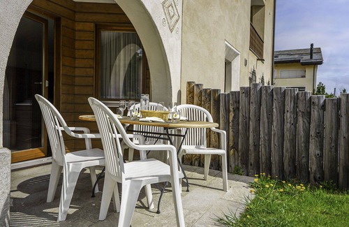 Sils-Maria Apartment | Nice apartment for 4 guests with WIFI, TV, patio and pets allowed