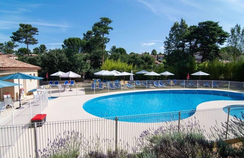 Nans-les-Pins Apartment | Nice apartment for 8 guests with private pool, WIFI, TV, terrace and pets allowed