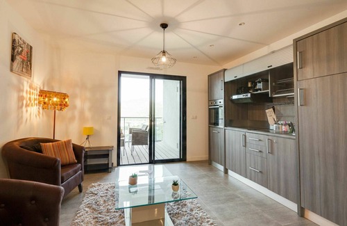 Porto-Vecchio Apartment | Nice apartment for 2 guests with A/C, pool, WIFI, TV, terrace and parking