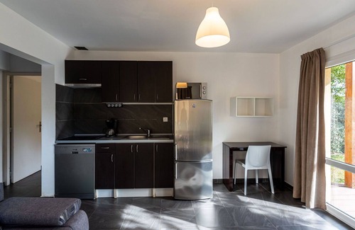 Favone Apartment | Nice apartment for 6 people with pool, A/C, WIFI, TV, terrace, pets allowed and parking