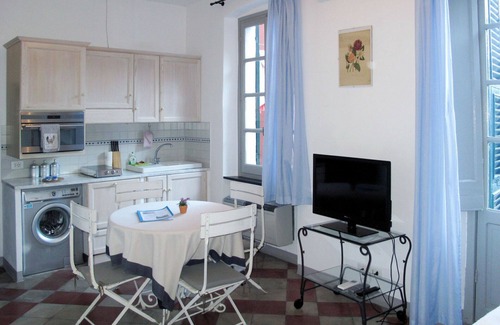Finalborgo Apartment | Nice apartment for 2 guests with WIFI, A/C, TV, balcony and pets allowed