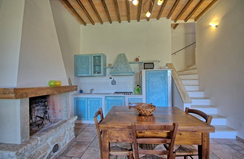 Simignano Apartment | Nice apartment for 3 guests with WIFI, pool, TV and pets allowed