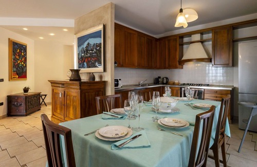 Riva di Solto Apartment | Nice apartment for 5 people with hot tub, WIFI, TV, patio and pets allowed