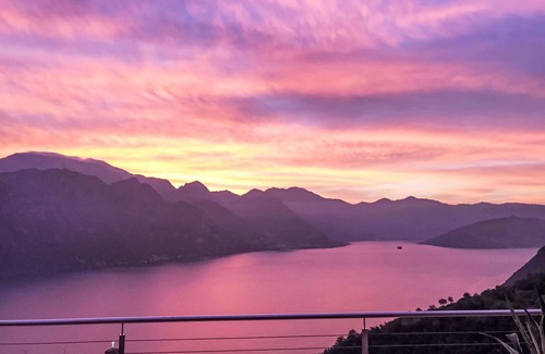 Riva di Solto Apartment | Nice apartment for 5 people with hot tub, WIFI, TV, patio and pets allowed