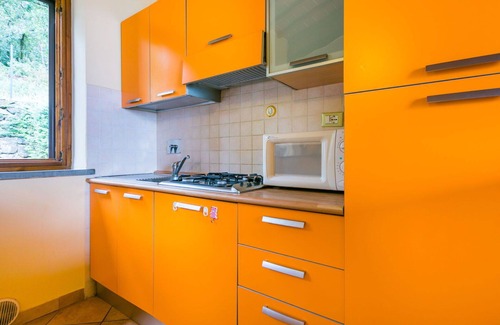 San Baronto Apartment | Nice apartment for 2 people with pool, WIFI, TV, terrace, pets allowed, panoramic view and parking