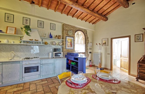 San Gimignano Apartment | Nice apartment for 2 people with pool, A/C, WIFI, TV, panoramic view and parking