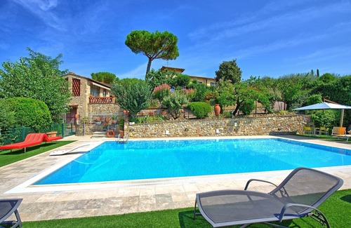 San Gimignano Apartment | Nice apartment for 2 guests with pool, A/C, WIFI, TV and panoramic view