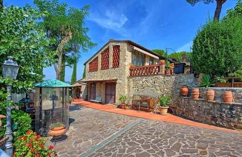San Gimignano Apartment | Nice apartment for 2 guests with pool, A/C, WIFI, TV and panoramic view