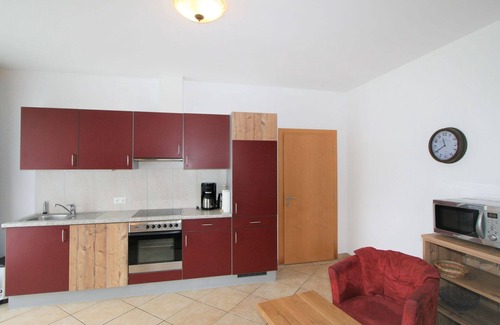Stumm Apartment | Nice apartment for 10 people with WIFI, pool, TV, terrace and pets allowed
