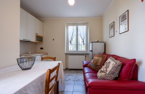 Vinchio Apartment | Nice apartment for 2 guests with WIFI, pool, A/C, terrace, pets allowed and panoramic view