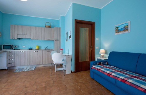 Omegna Apartment | Nice apartment for 2 guests with WIFI, TV, patio, pets allowed and parking