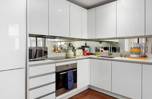 The City of London Apartment | Nice apartment for 2 people with WIFI and TV