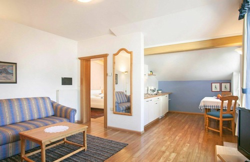 Postal Apartment | Nice apartment for 3 people with pool, A/C, WIFI, TV, terrace and pets allowed