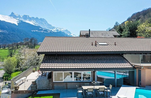 Collombey-Muraz Apartment | Nice apartment for 4 guests with pool, WIFI, TV, terrace, pets allowed and panoramic view