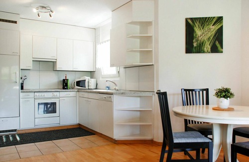 Caslano Apartment | Nice apartment for 4 people with pool, WIFI, TV, patio and pets allowed