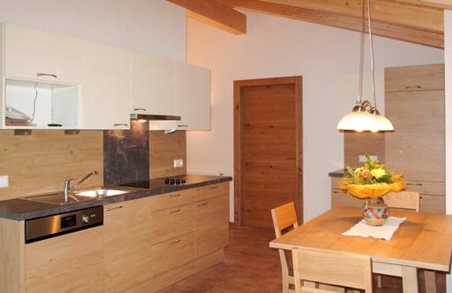 Fendels Apartment | Nice apartment for 4 guests with WIFI, TV, balcony and parking