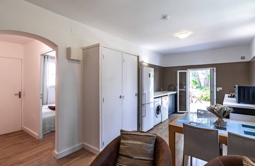 Cervione Apartment | Nice apartment for 4 guests with WIFI, A/C, TV, terrace, pets allowed, panoramic view and parking