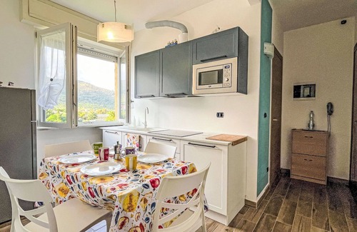 Ceriale Apartment | Nice apartment for 4 guests with WIFI, A/C, TV and balcony