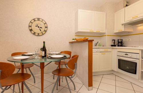 Saint-Igneuc Apartment | Nice apartment for 4 guests with WIFI, TV, patio and pets allowed