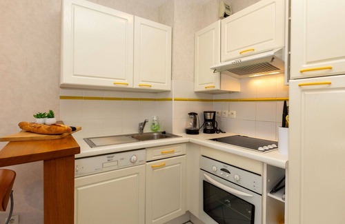Saint-Igneuc Apartment | Nice apartment for 4 guests with WIFI, TV, patio and pets allowed