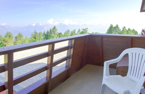 Sion Apartment | Nice apartment for 4 guests with WIFI, pool, TV and balcony