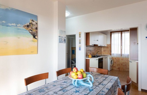 Follonica Apartment | Nice apartment for 4 people with WIFI, TV, terrace, pets allowed and parking