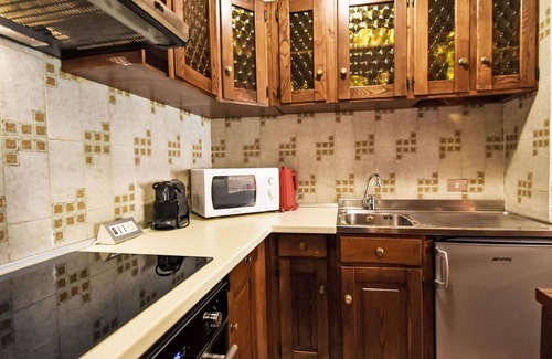 Madesimo Apartment | Nice apartment for 4 guests with WIFI, TV, balcony, pets allowed and parking