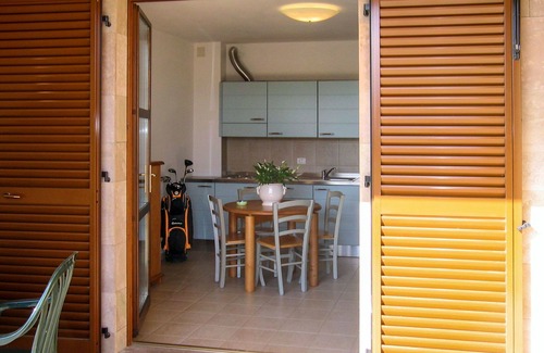 Tirrenia Apartment | Nice apartment for 4 guests with WIFI, A/C, pool, TV, terrace and pets allowed