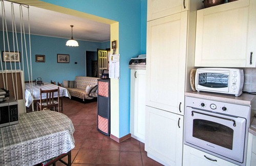 Premeno Apartment | Nice apartment for 4 people with TV, balcony and pets allowed